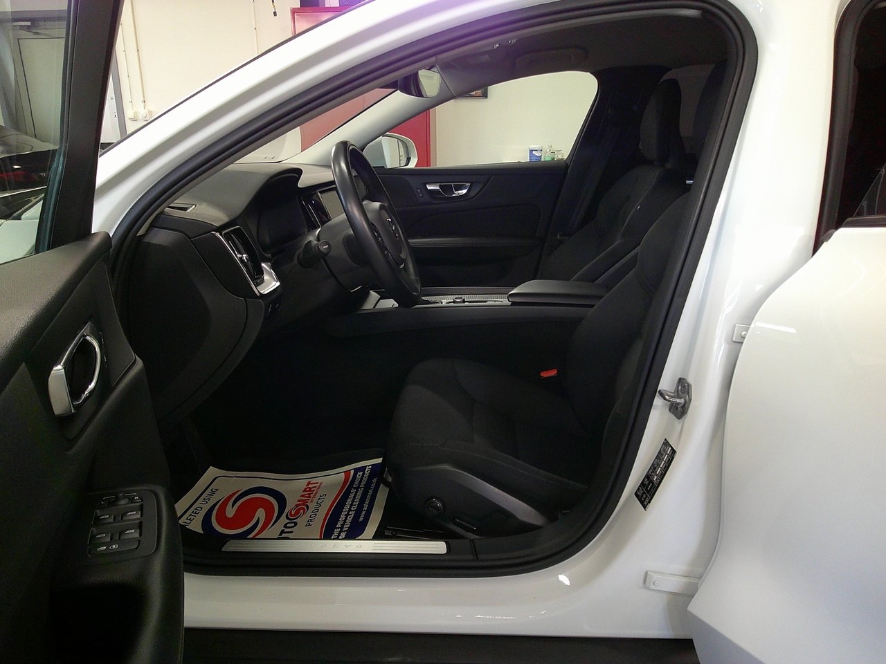 Volvo V60 Cross Country 2020, kuva 7/10