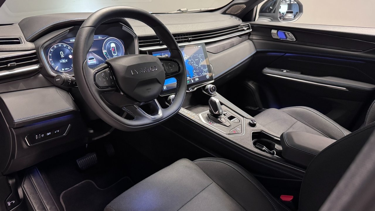 Lynk & Co 01 PHEV DCT 2023, bild 7/20