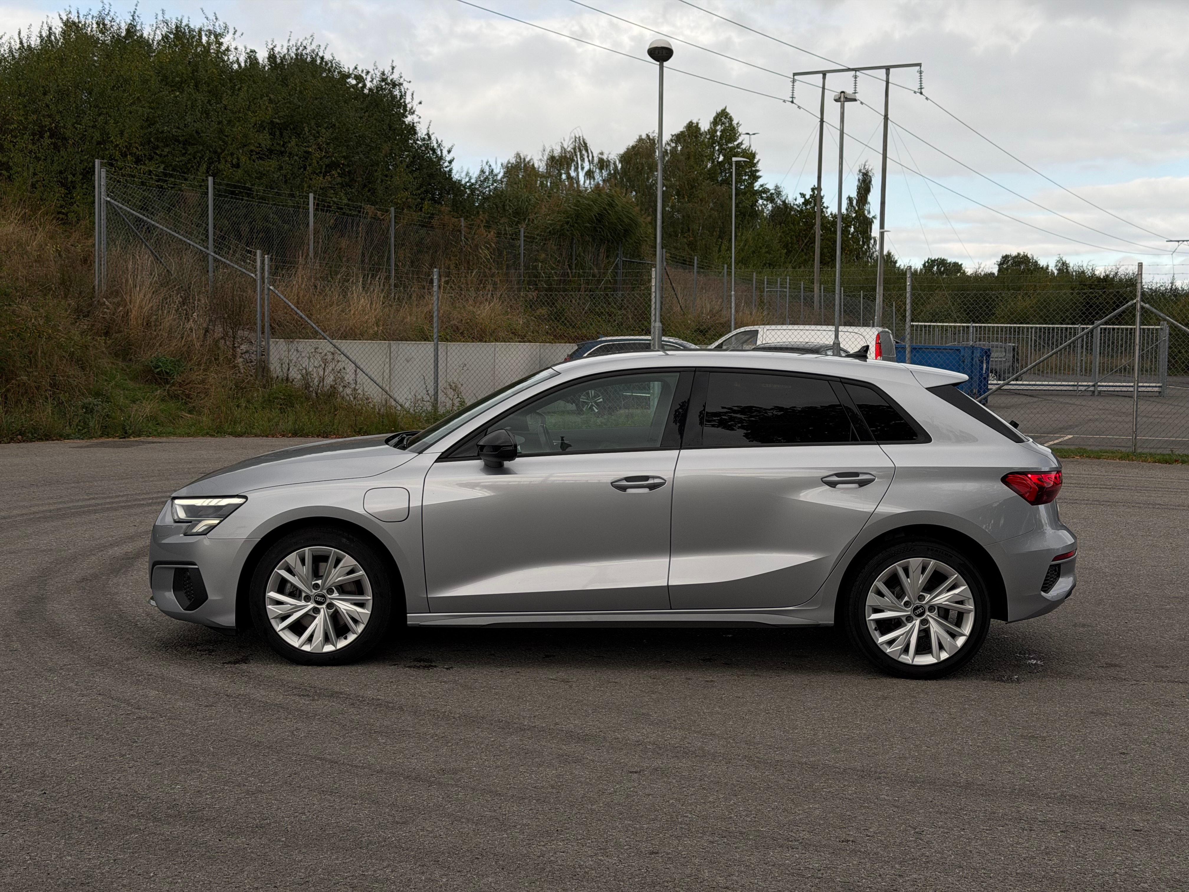 Audi A3 Sportback 40 TFSI e S Tronic 2021, bild 2/10
