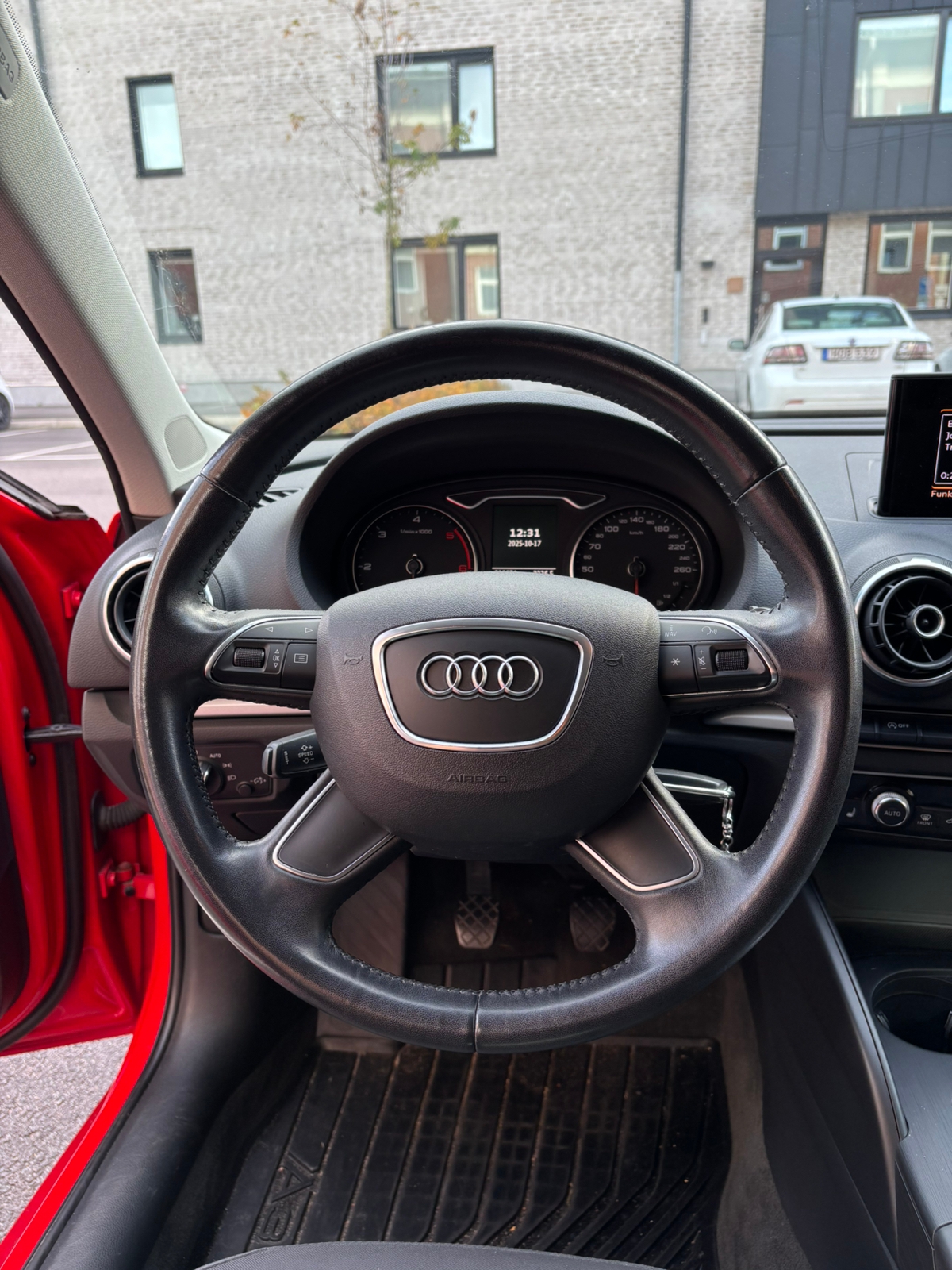 Audi A3 Sportback 1.6 TDI ultra Manuell 2014, bild 6/9