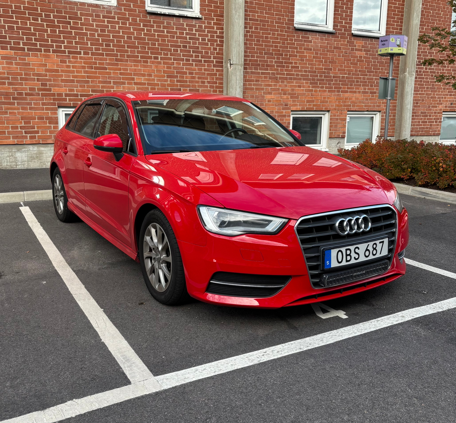 Audi A3 Sportback 1.6 TDI ultra Manuell 2014, bild 2/9