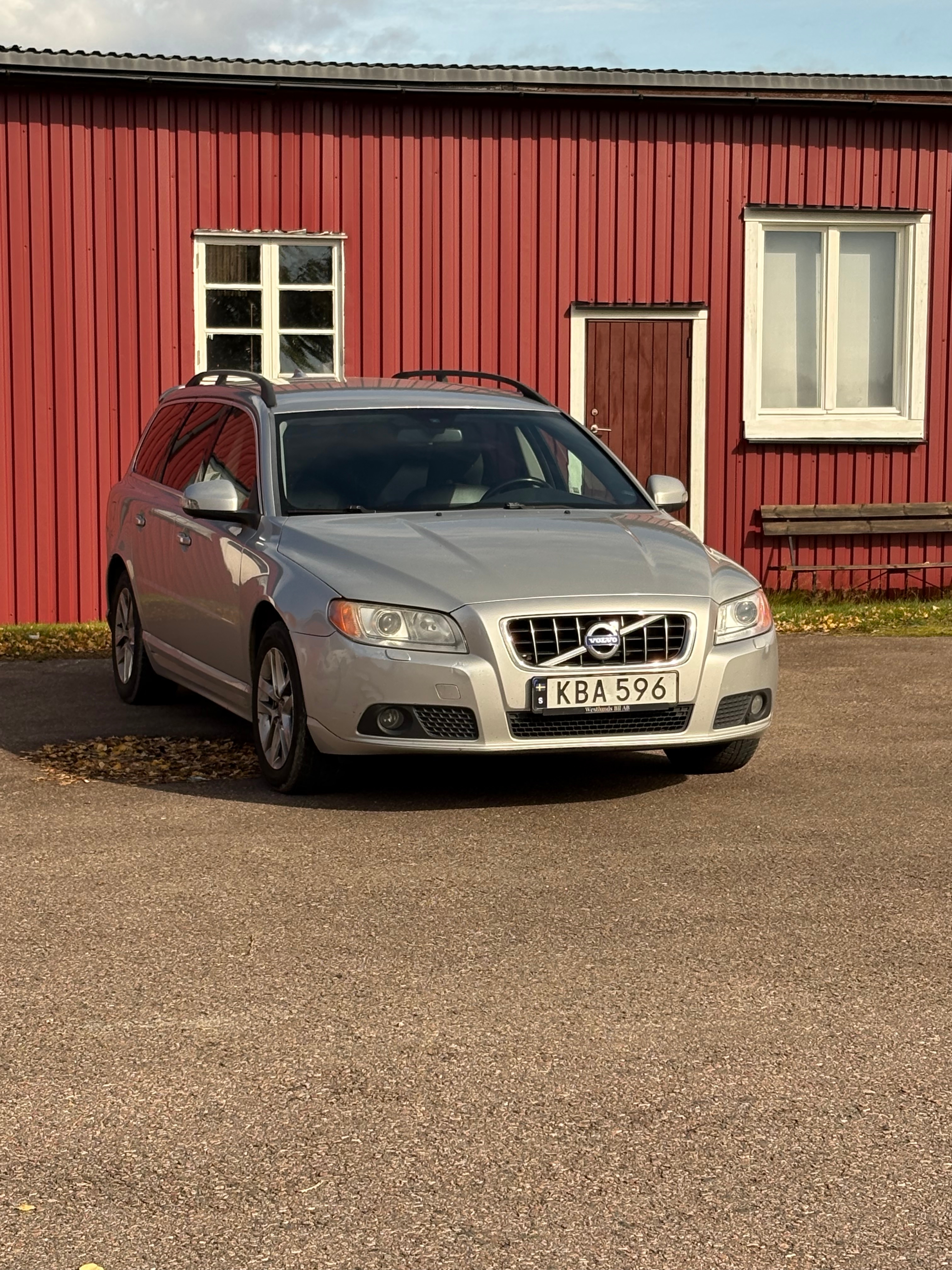 Volvo V70 2.4D Manuell 2010, bild 2/8