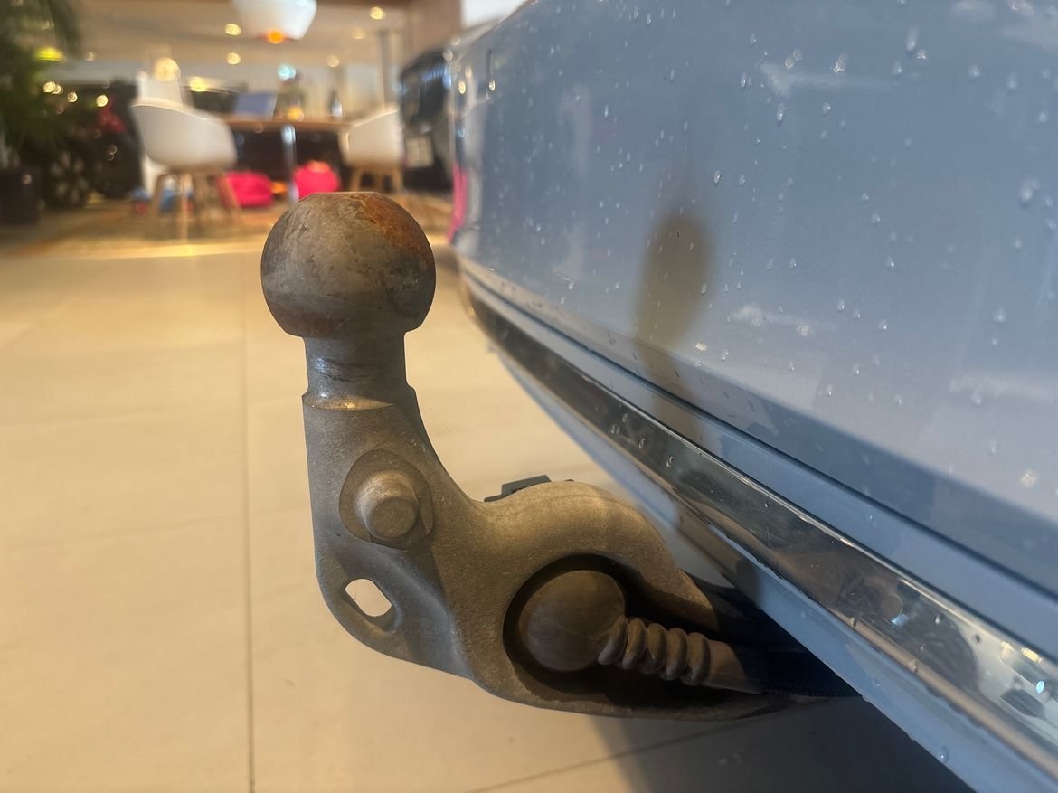 Volvo V90 Recharge T6 Core Edition 2024, bild 2/3