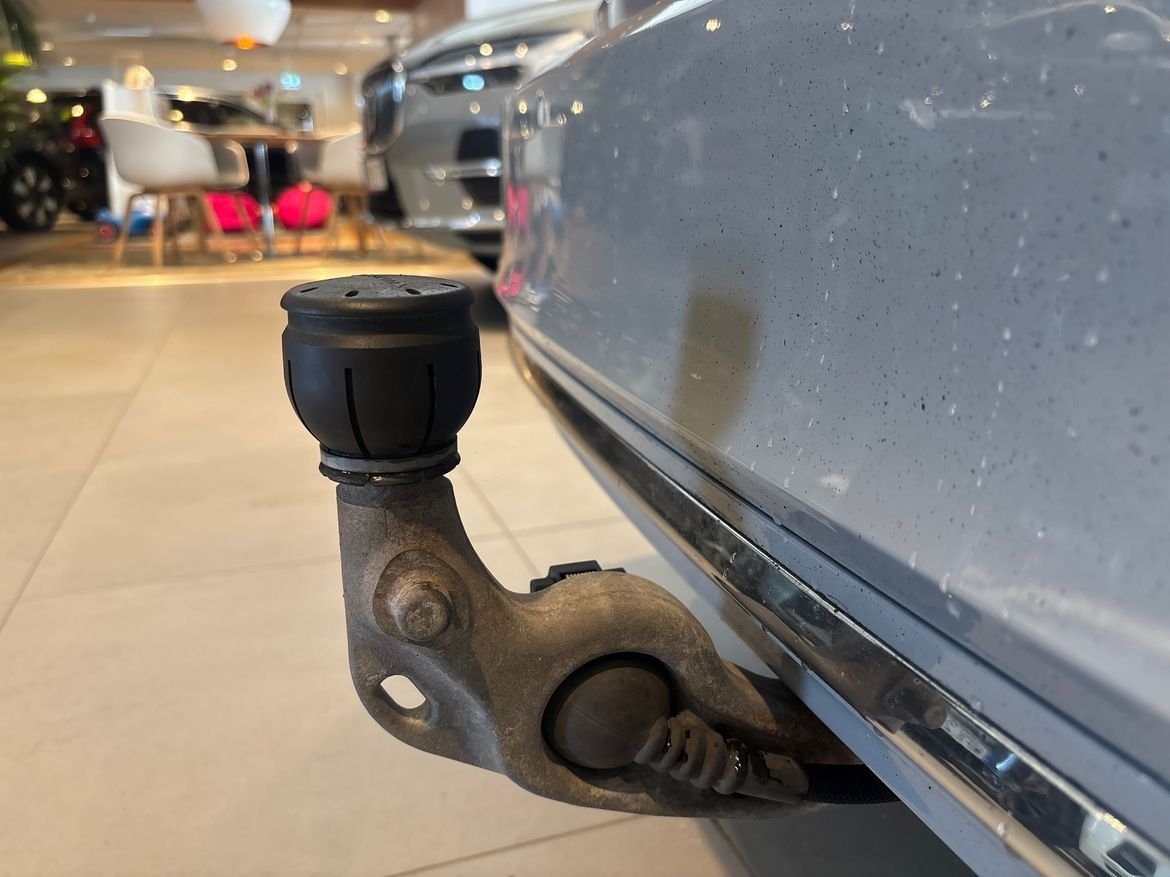 Volvo V90 Recharge T6 Core Edition 2024, bild 2/3