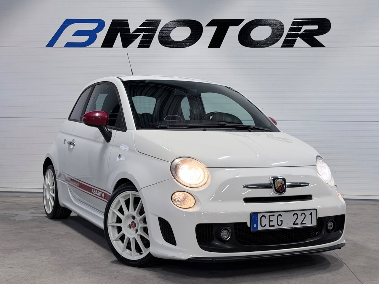Abarth 500 Esseesse 1.4 T-JET Manuell 2009, kuva 3/10