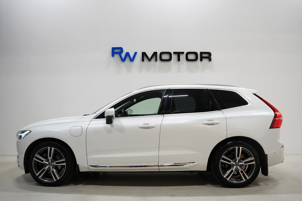 Volvo XC60 T8 AWD Inscription B&W Pano 2018, bild 4/10
