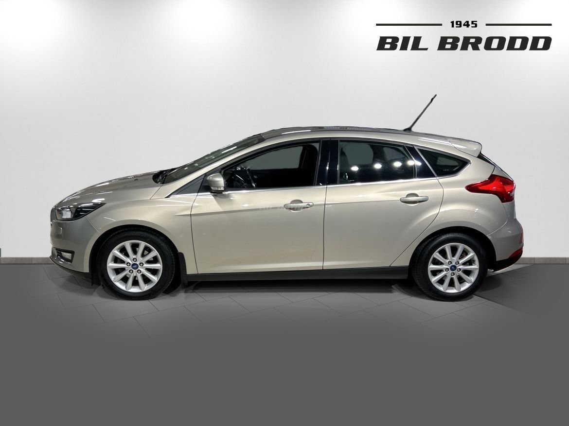Ford Focus 2015, photo 4/10