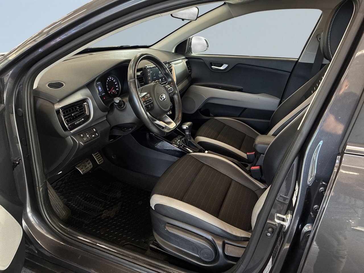 Kia Stonic 1.0 T-GDI Advance 2020, bild 7/10