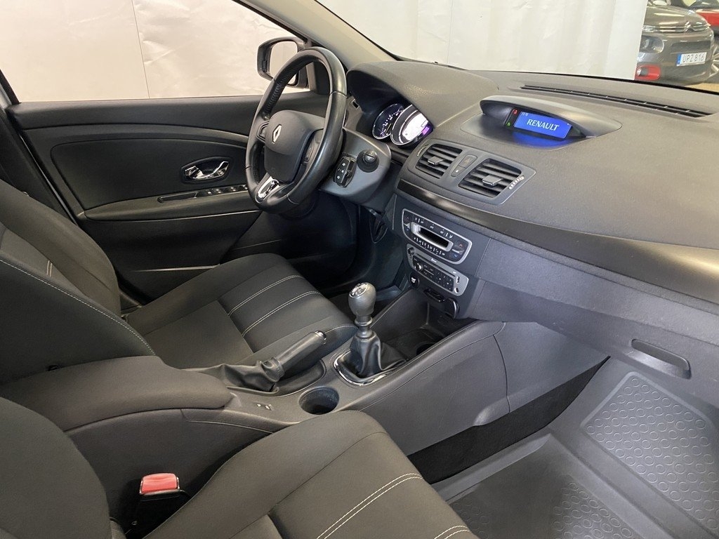 Renault Megane 2015, photo 5/10