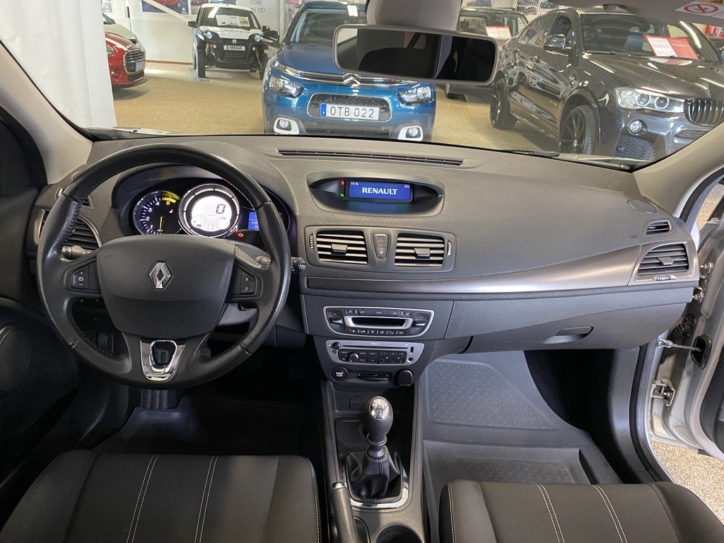 Renault Megane 2015, photo 7/10