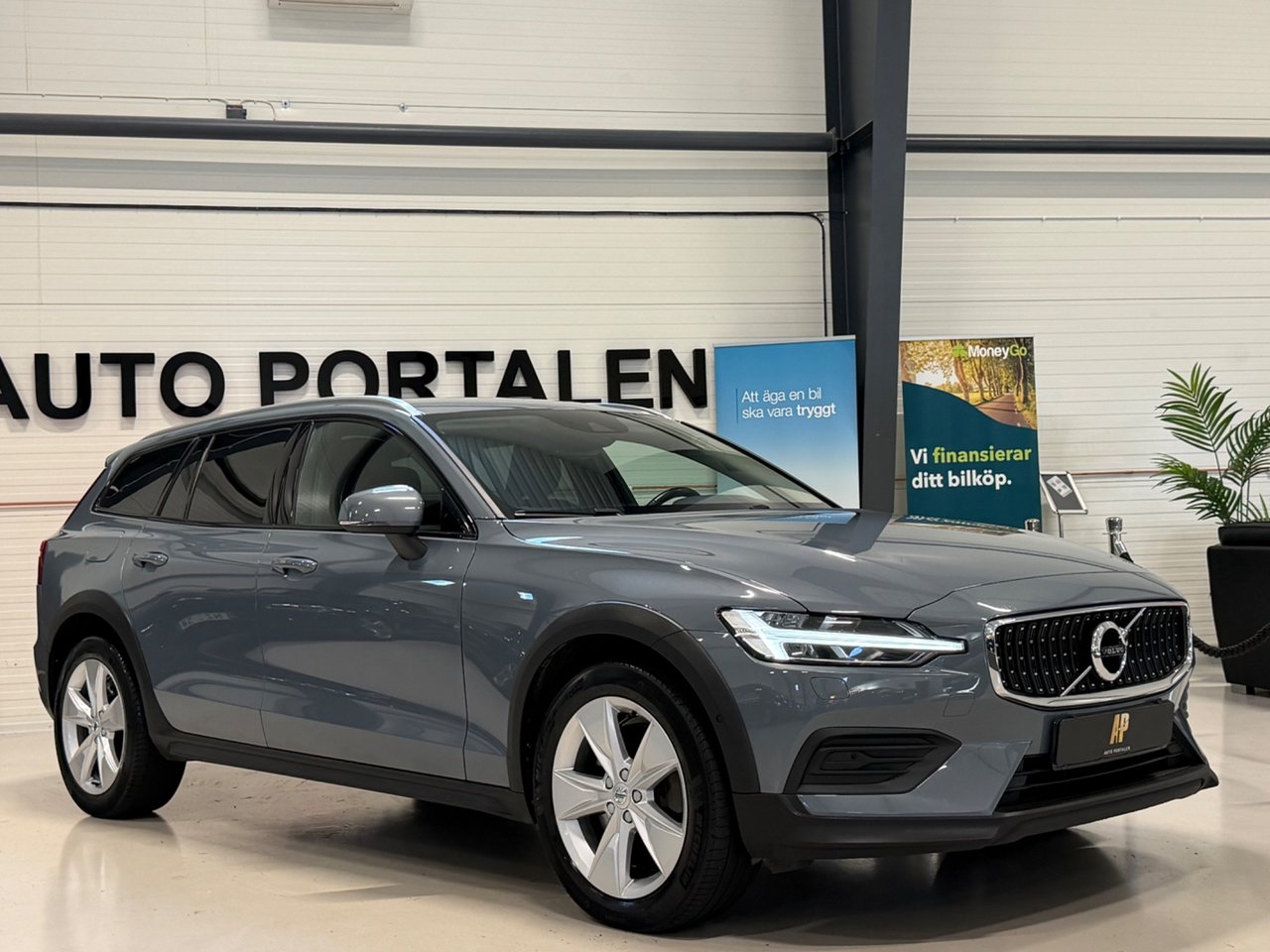 Volvo V60 Cross Country 2022, bild 6/10