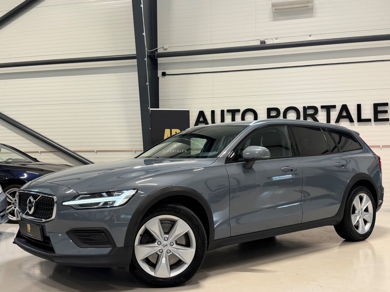 Volvo V60 Cross Country 2022, bild 7/10