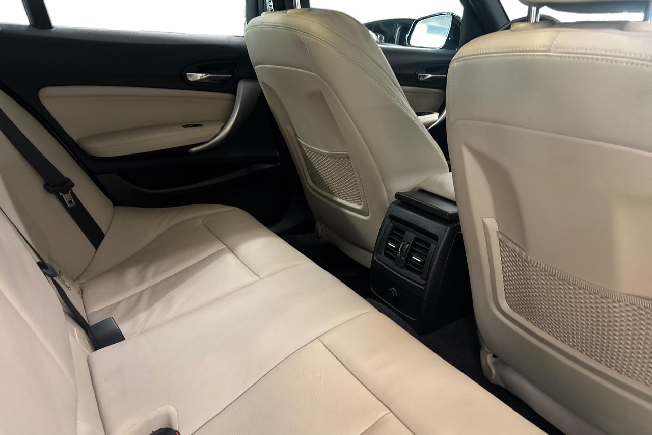 BMW 120 i M-Sport Manuell 2018, bild 7/10