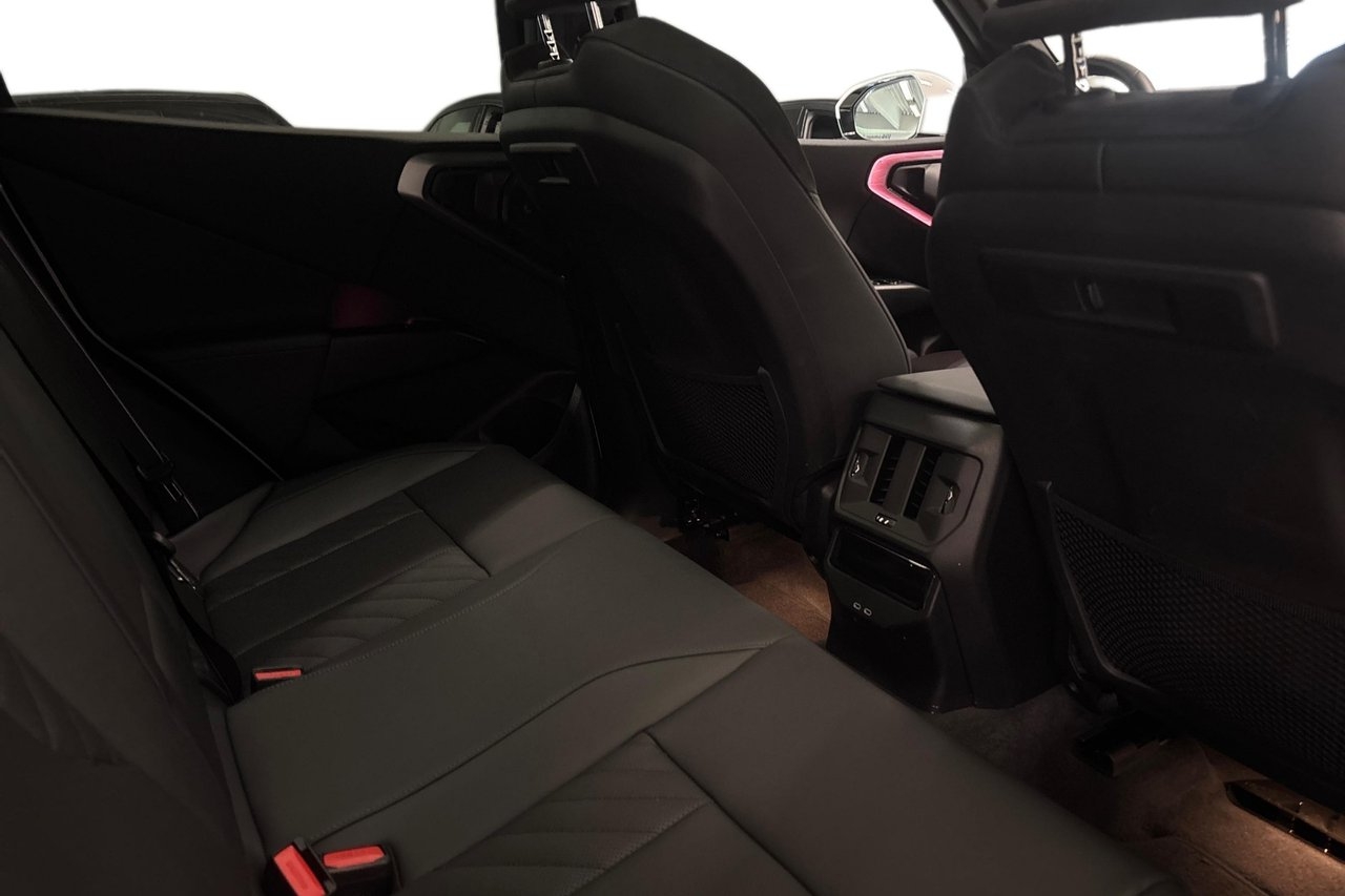 BMW X3 30e xDrive M-Sport 2025, bild 7/10