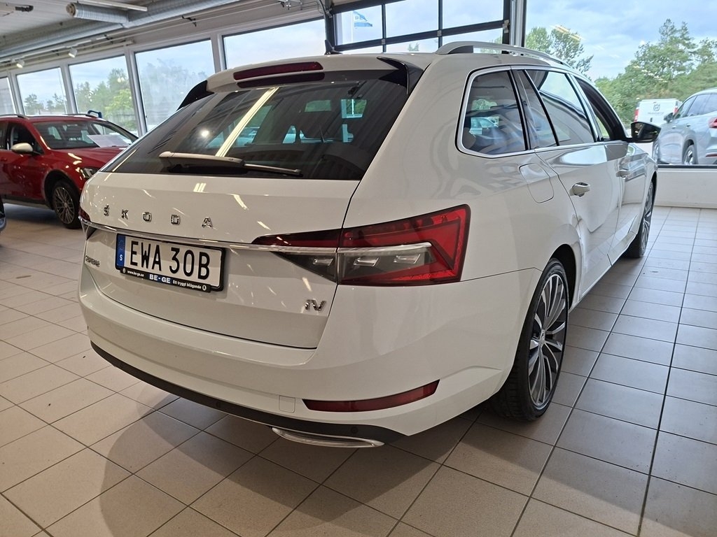 Skoda Superb 2024, kuva 4/10