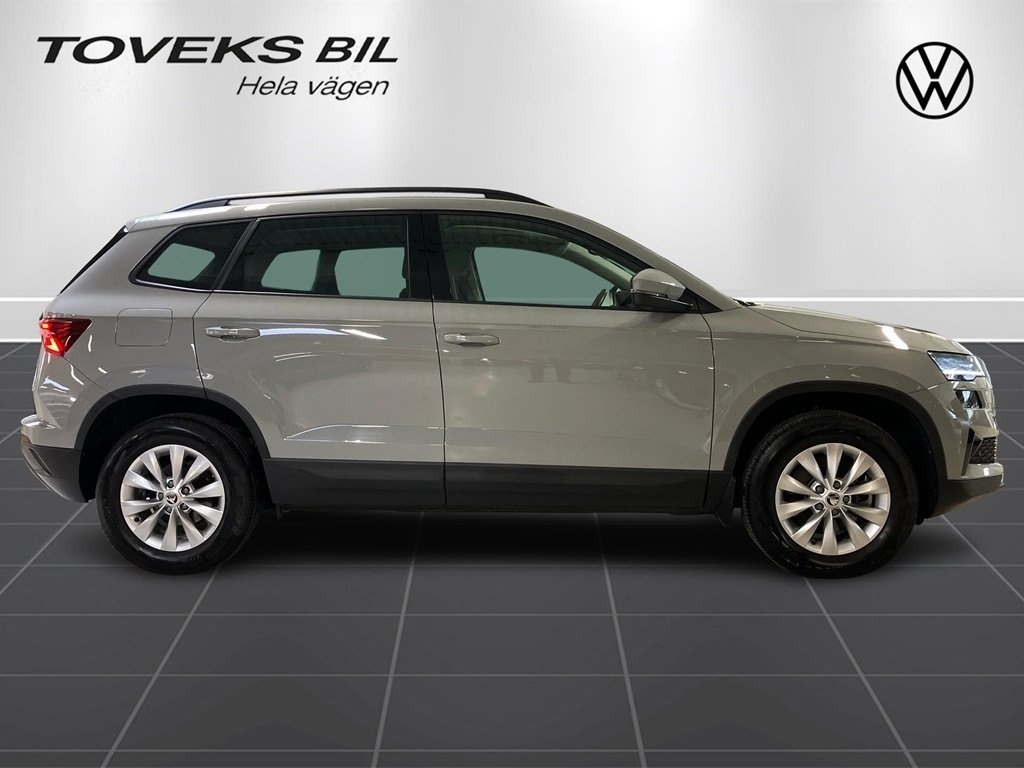 Skoda Karoq 2024, bild 2/20