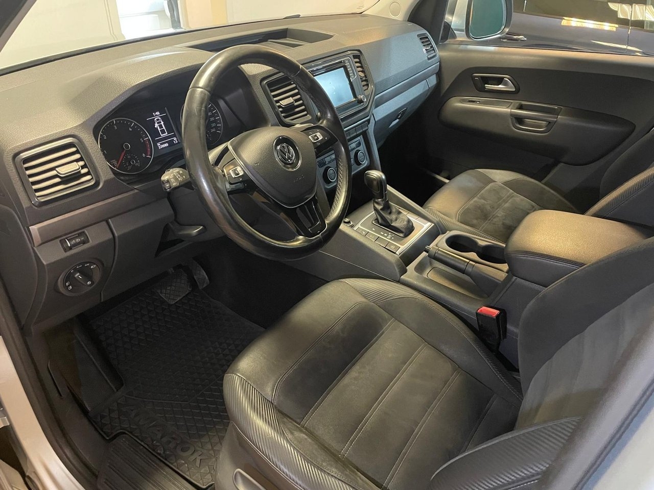 Volkswagen Amarok 2017, bild 5/19