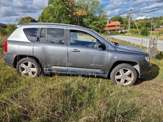 Jeep Compass 2.4 4WD CVT 2011, bild 4/8