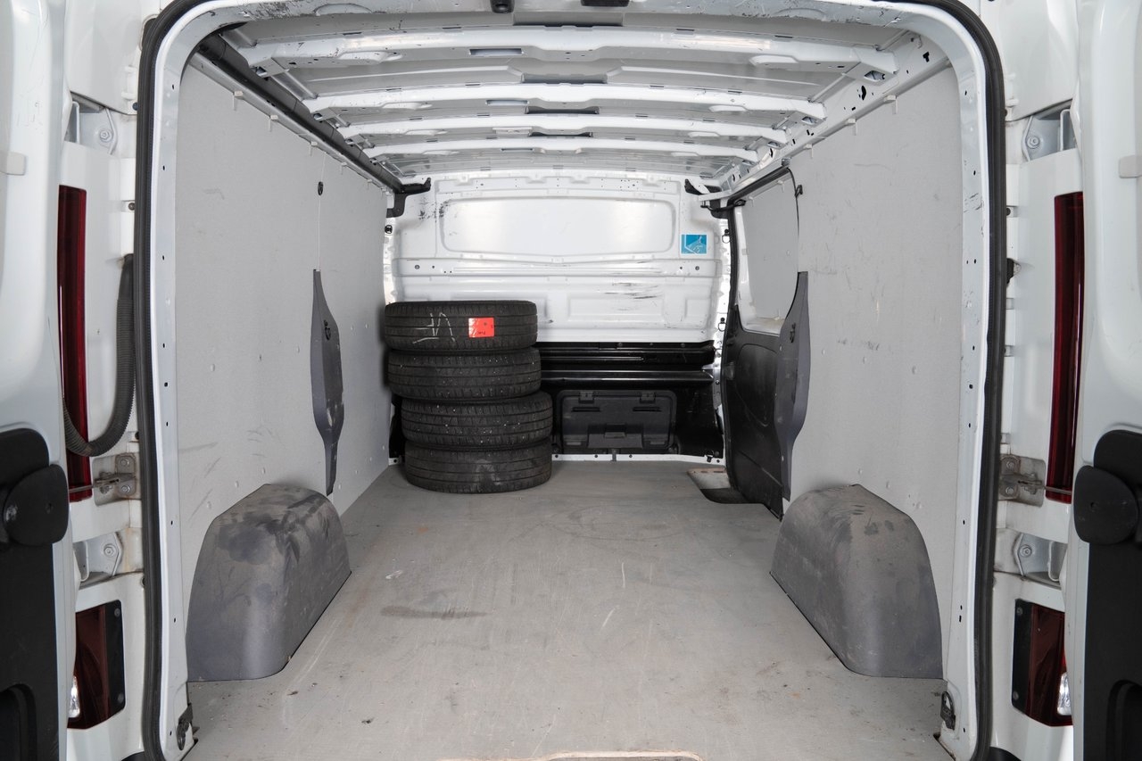 Renault Trafic Skåpbil 3.0t 2.0 2023, bild 6/10