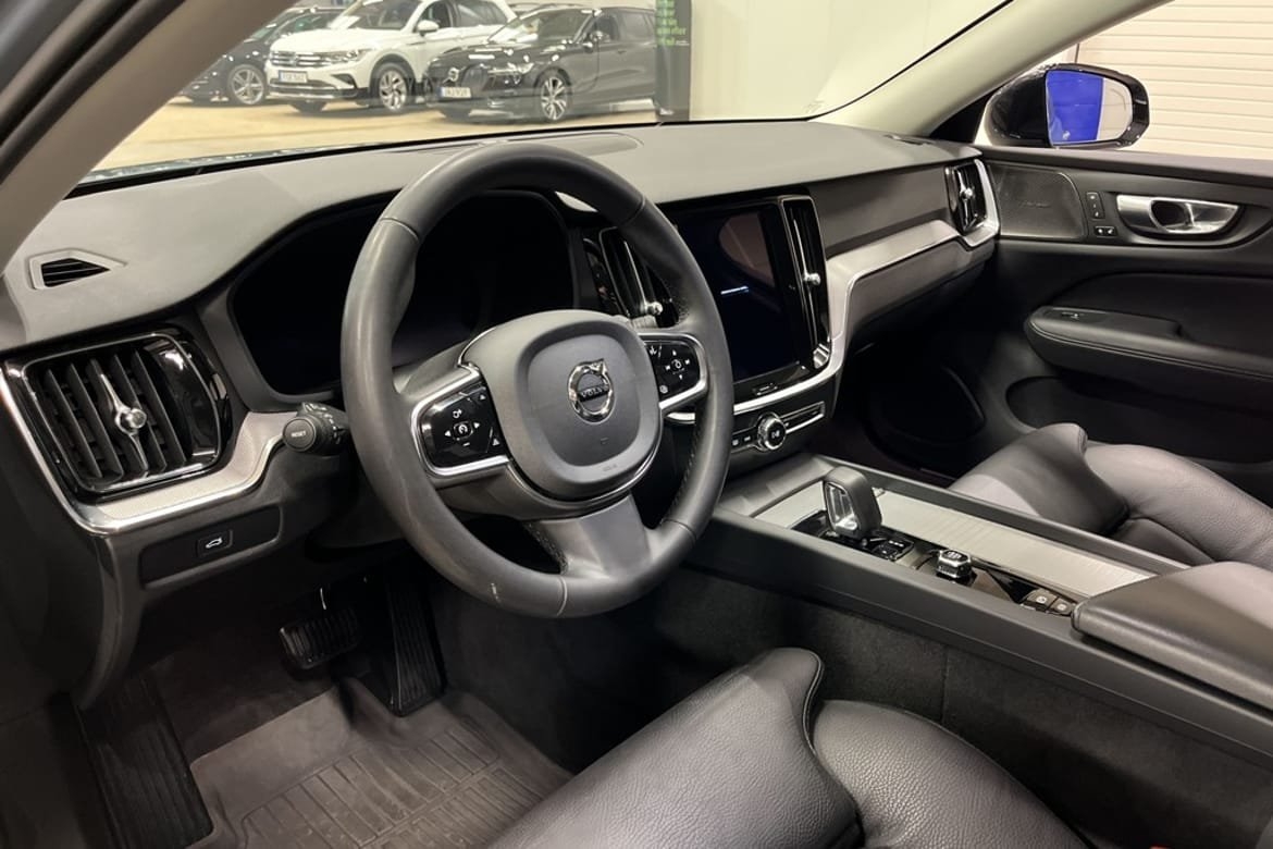 Volvo V60 B4 Diesel Plus Dark (V-HJUL) 2024, bild 5/24