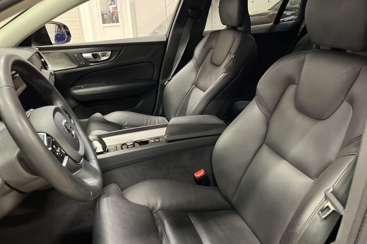 Volvo V60 B4 Diesel Plus Dark (V-HJUL) 2024, bild 7/24