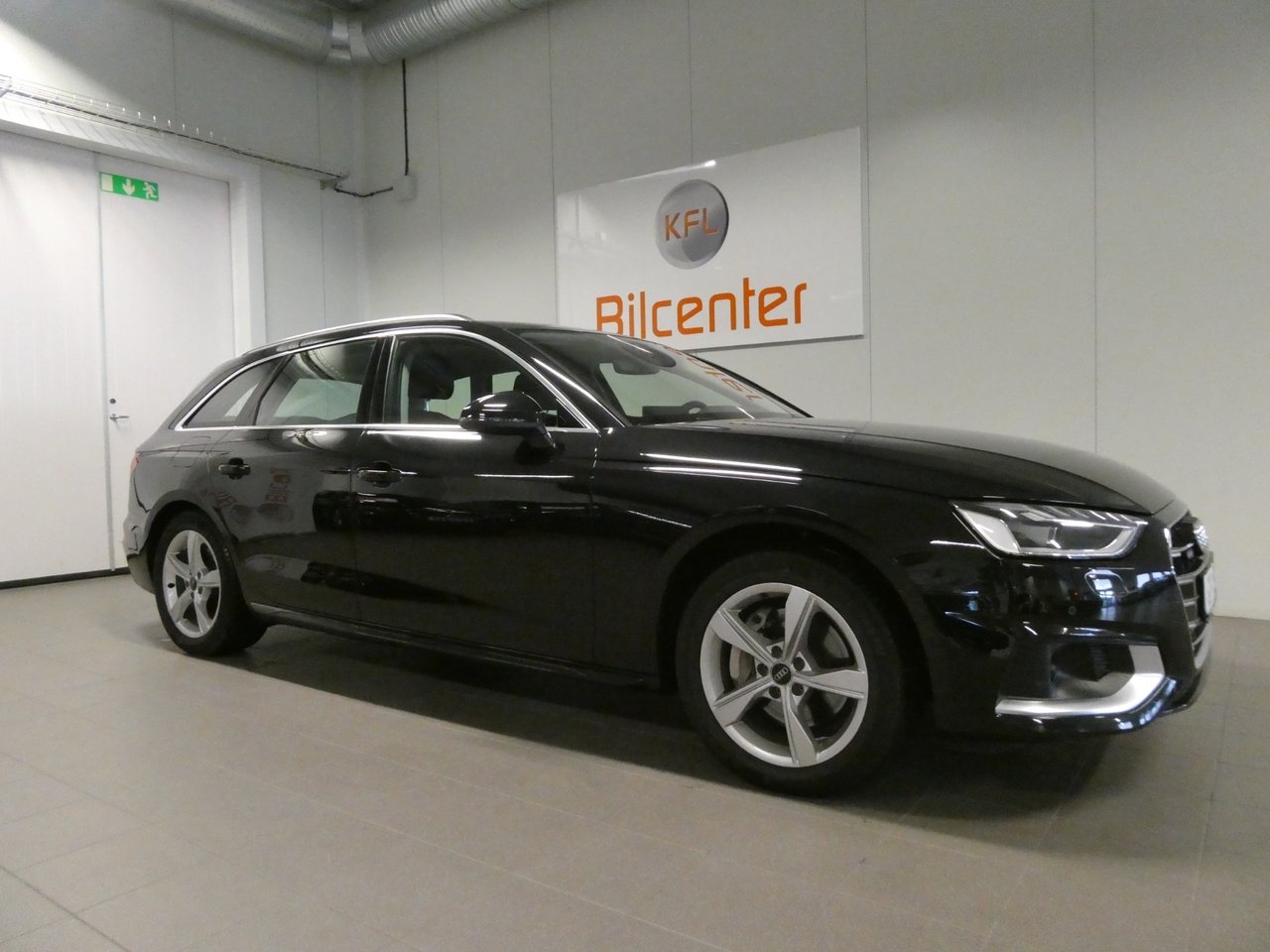 Audi A4 2022, bild 4/10