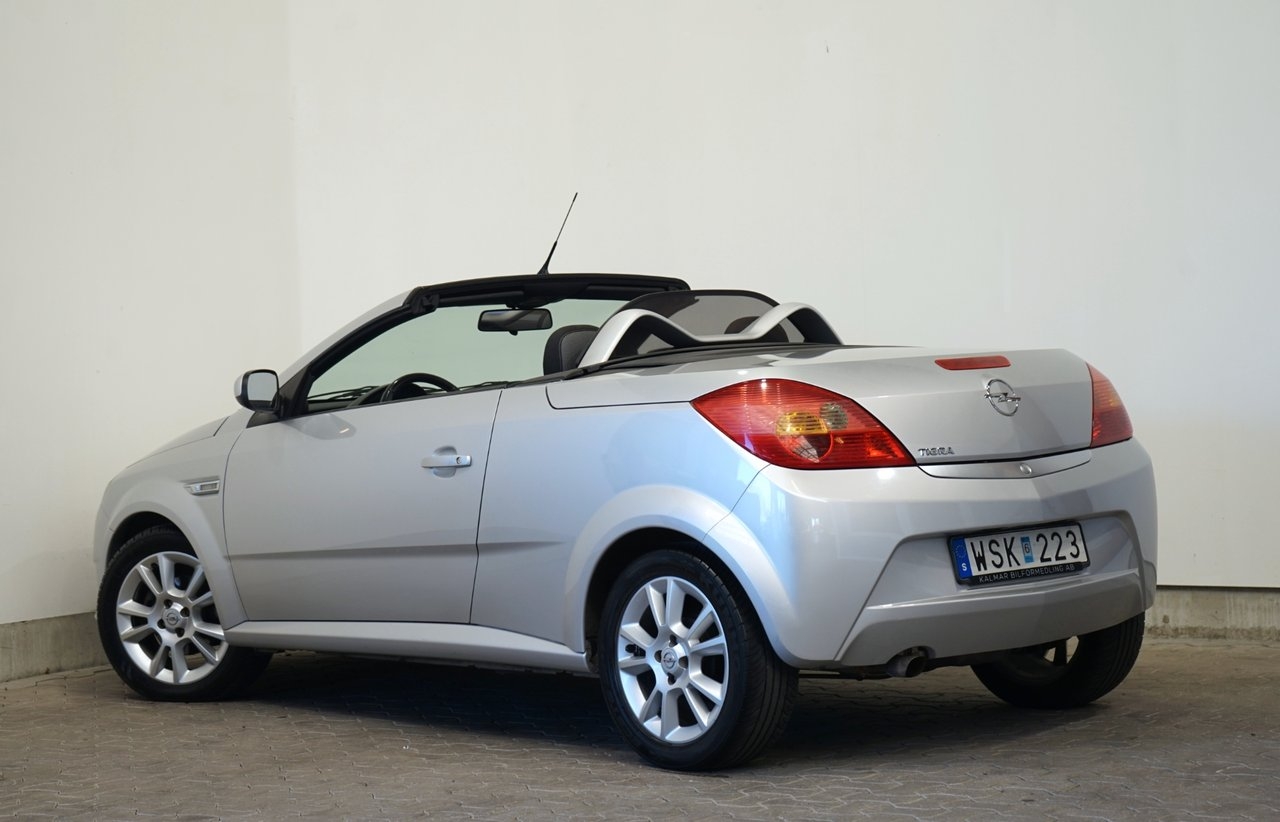 Opel Tigra TwinTop 1.4 Twinport 90hk 2005, bild 4/10
