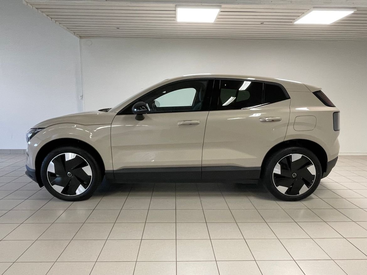 Volvo EX30 2026, bild 2/6
