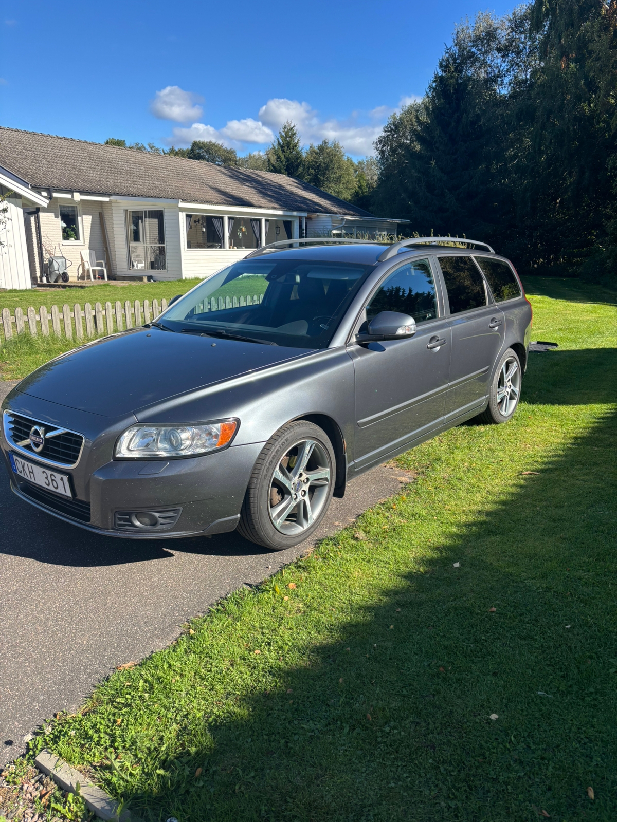 Volvo V50 D2 Manuell 2011, bild 2/4