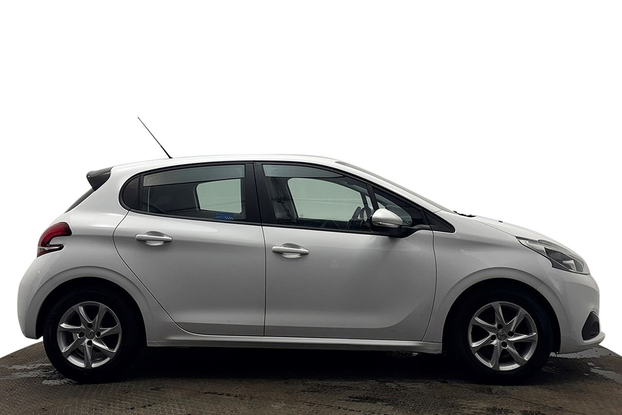 Peugeot 208 2016, bild 5/25