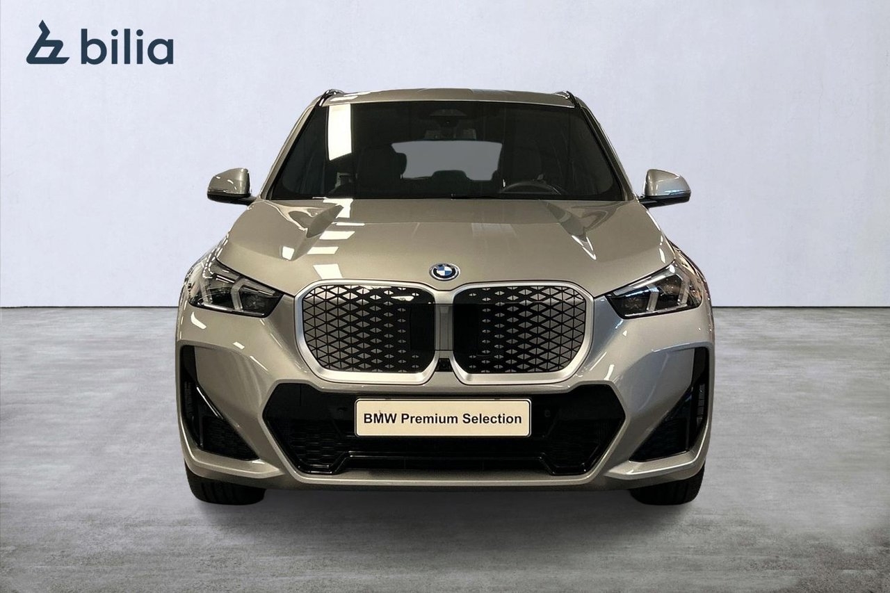 BMW iX1 eDrive 20 M-Sport 2026, bild 5/10