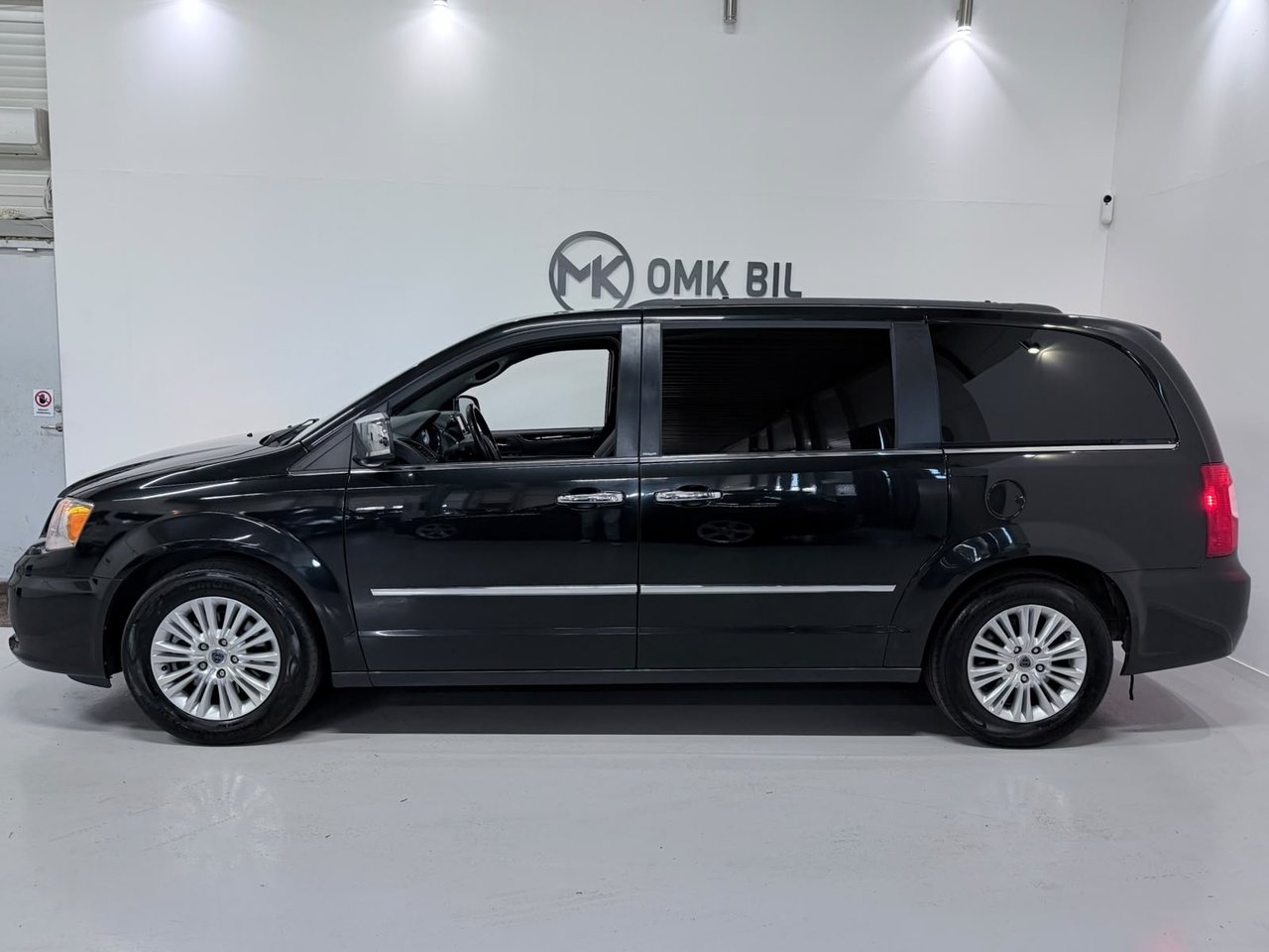 Lancia Voyager 2.8 LX / NyBesiktigad 2014, bild 5/10