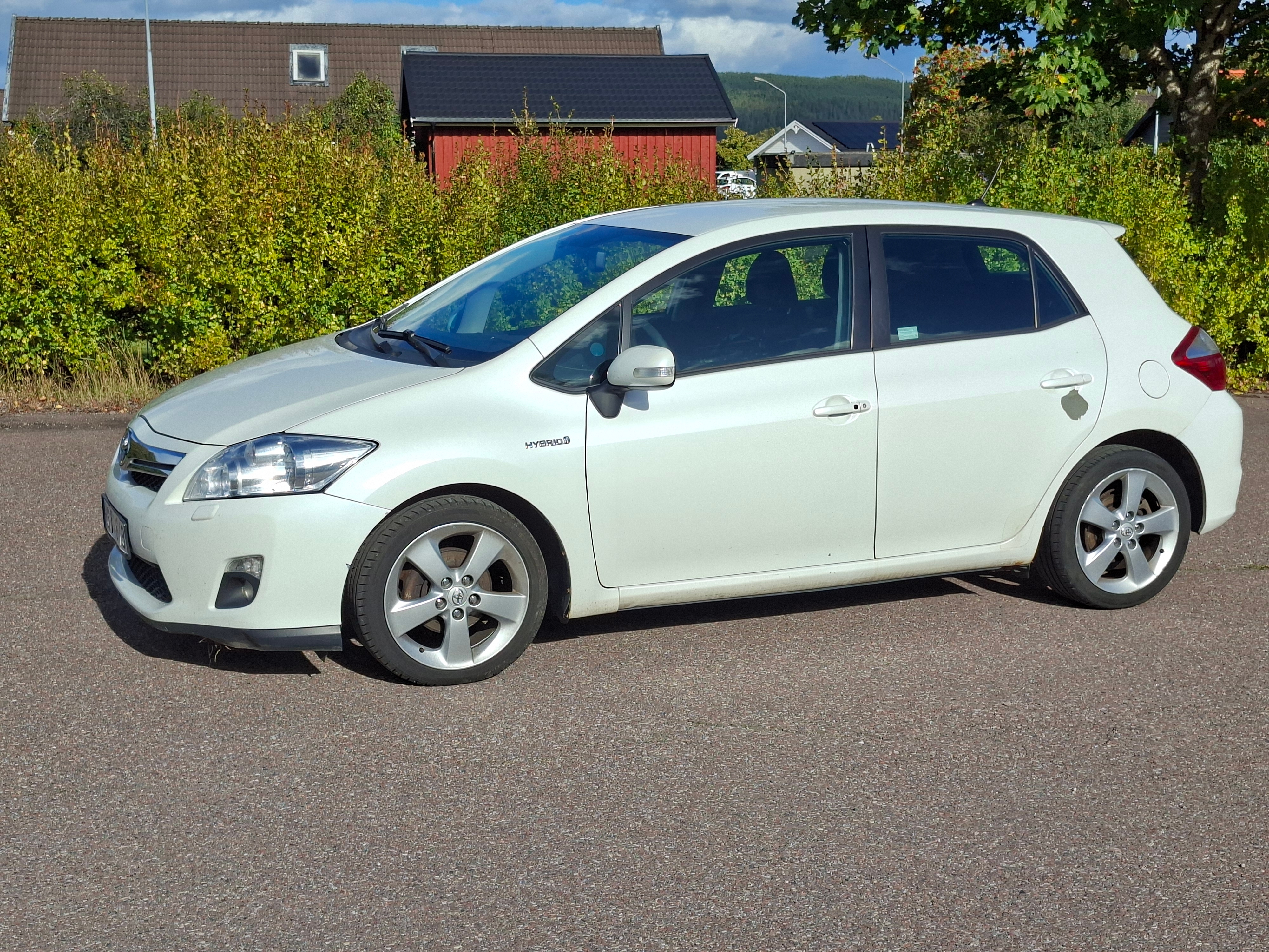 Toyota Auris Hybrid e-CVT 2010, bild 3/10