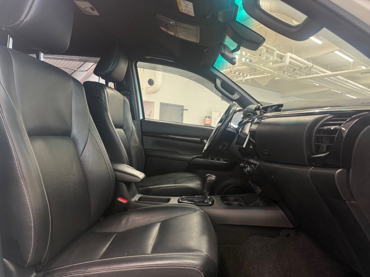 Toyota HiLux 2020, photo 6/10