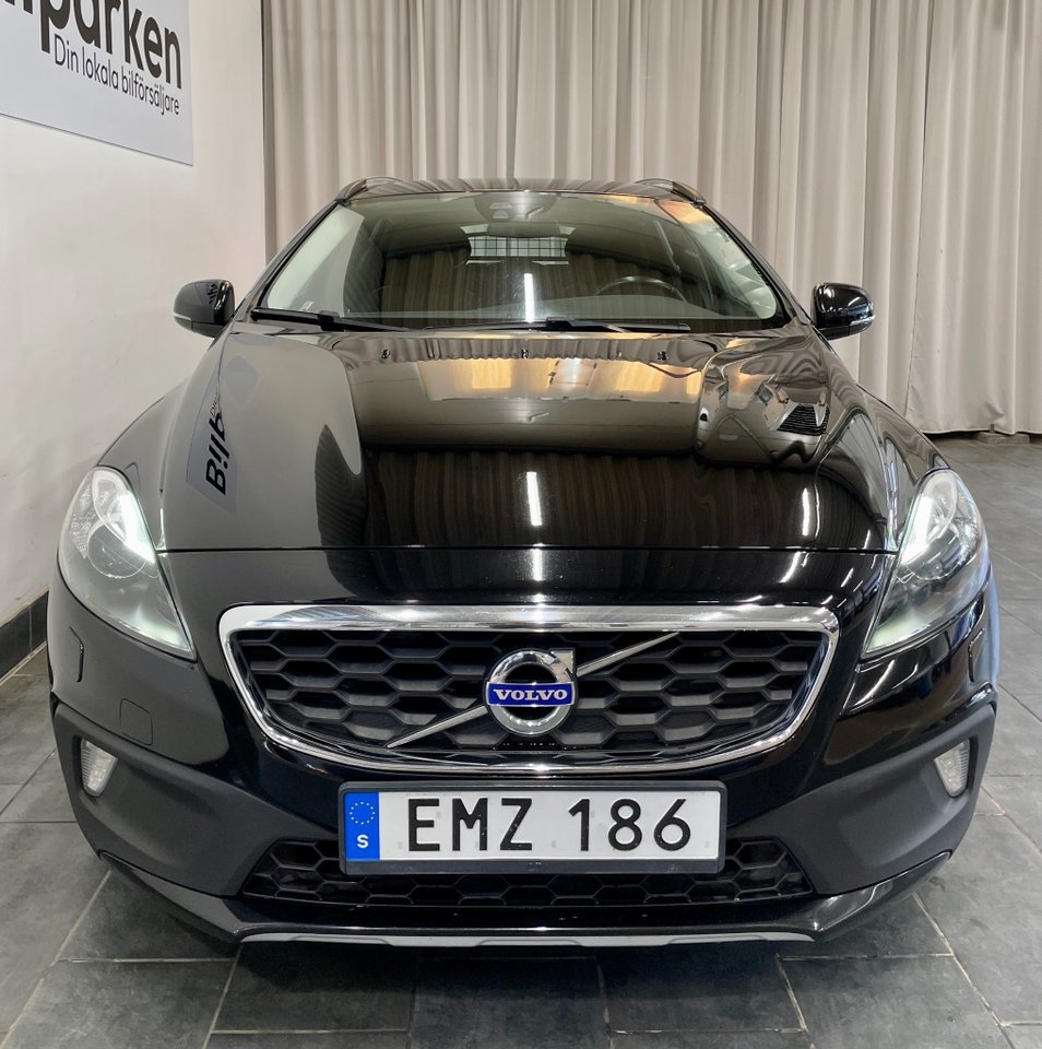 Volvo V40 Cross Country 2015, kuva 3/10