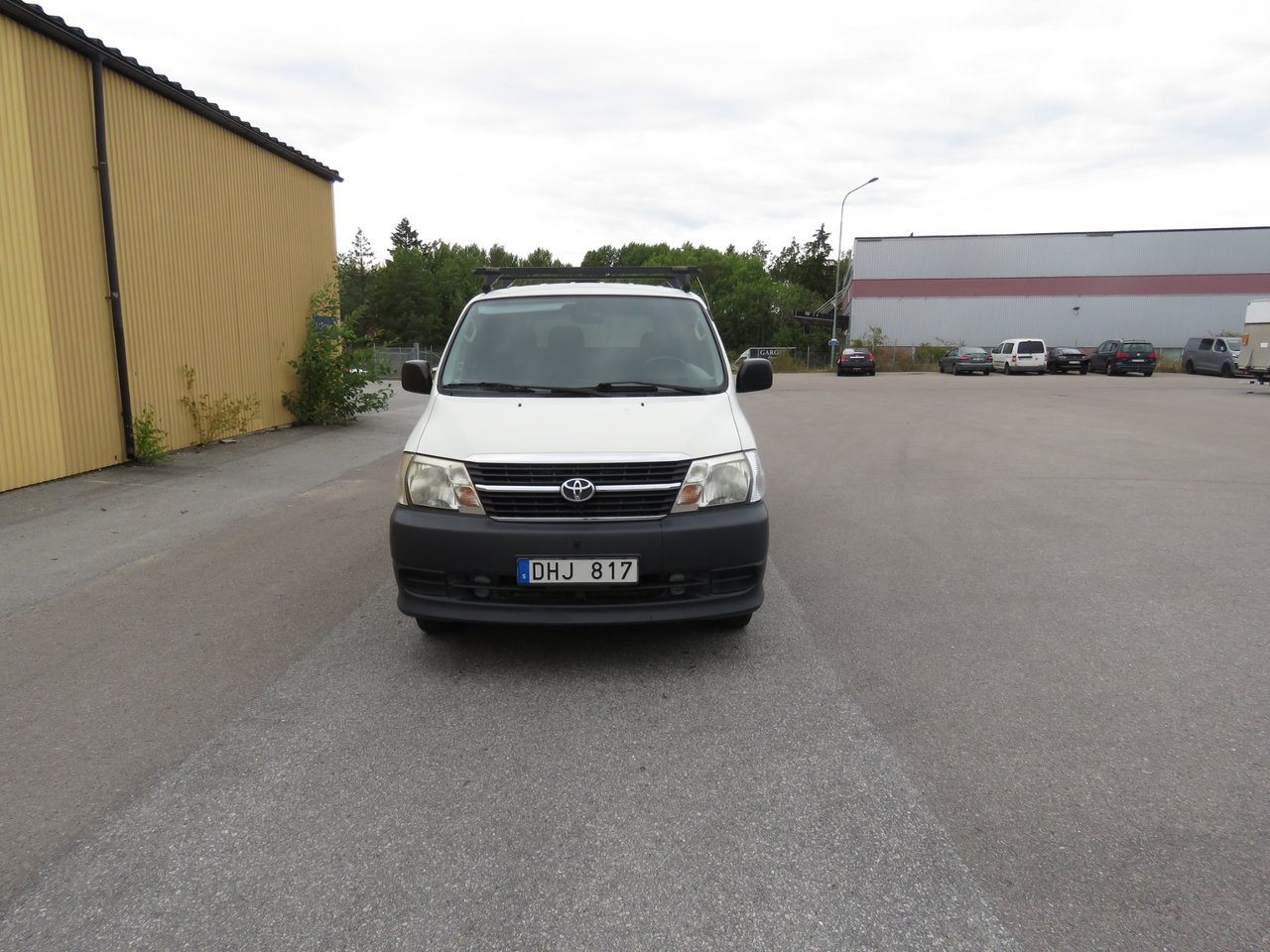 Toyota HiAce 2011, bild 7/10