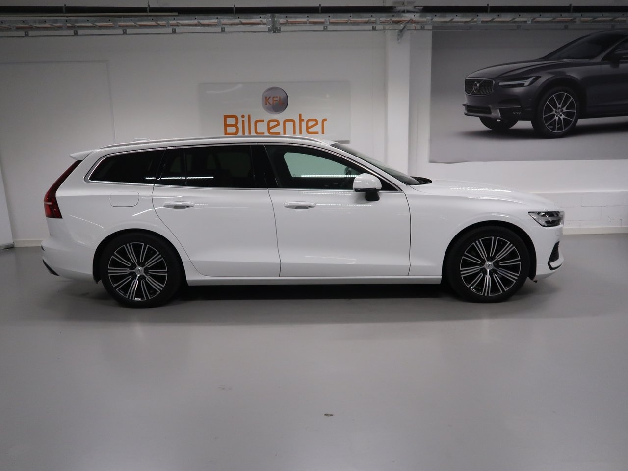 Volvo V60 Recharge T6 AWD 2022, bild 5/10