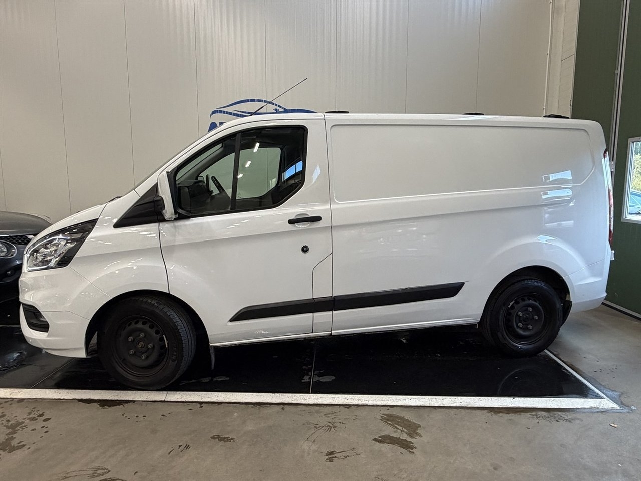 Ford Transit Custom 2024, bild 2/10