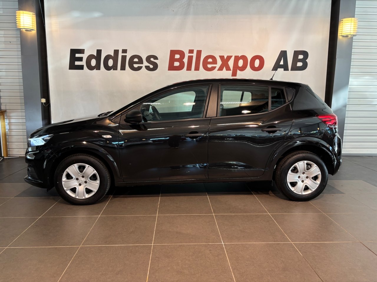 Dacia Sandero 1.0 TCe Manuell, 91hk 2022, bild 2/10