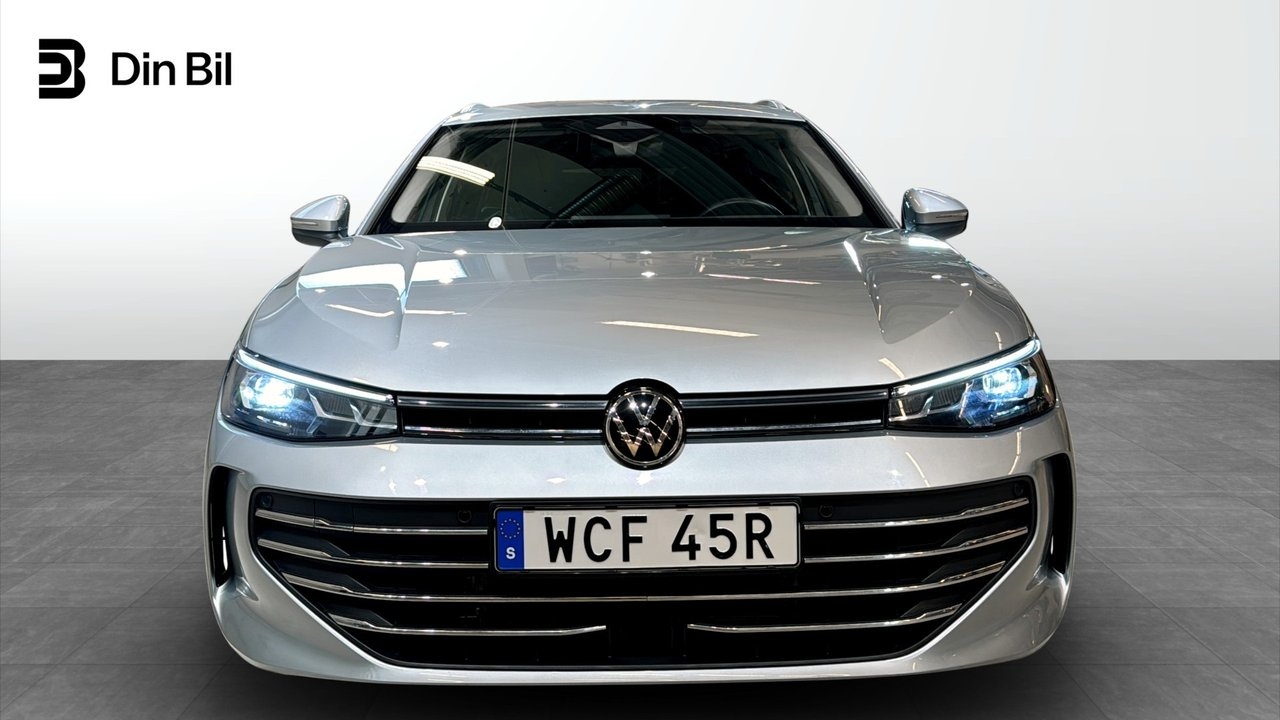 Volkswagen Passat 2025, photo 4/22