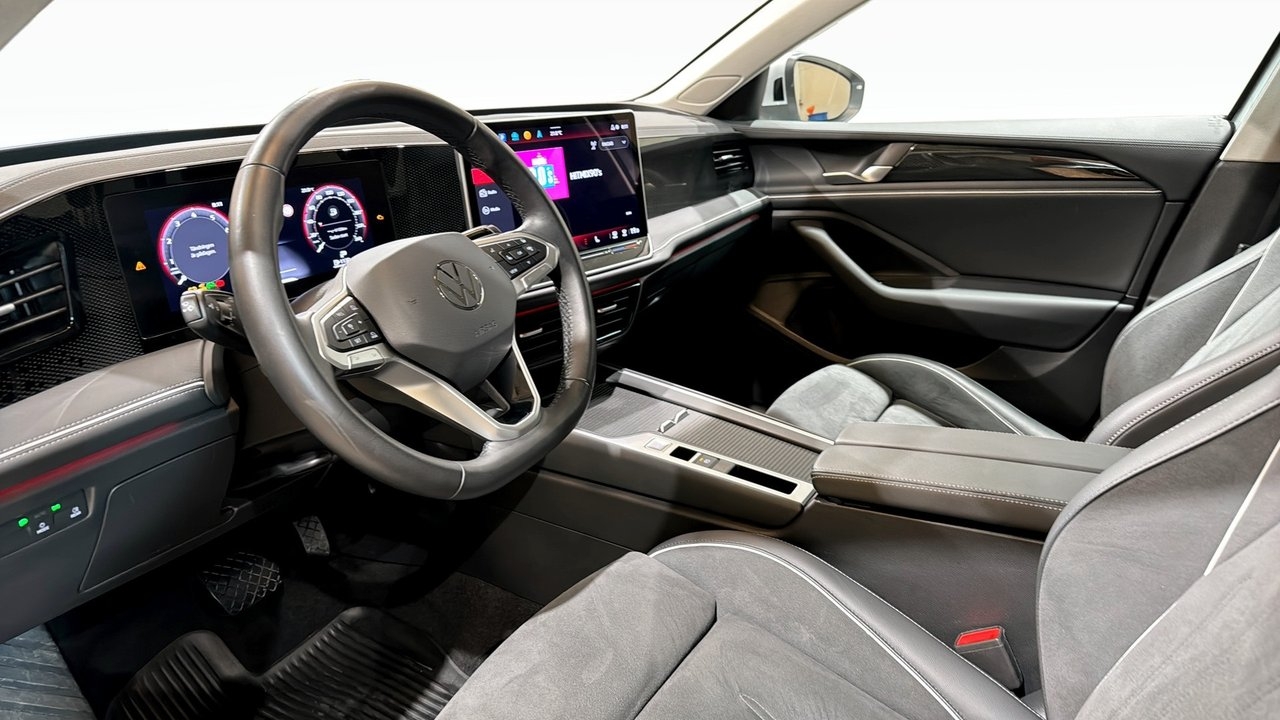 Volkswagen Passat 2025, photo 7/22