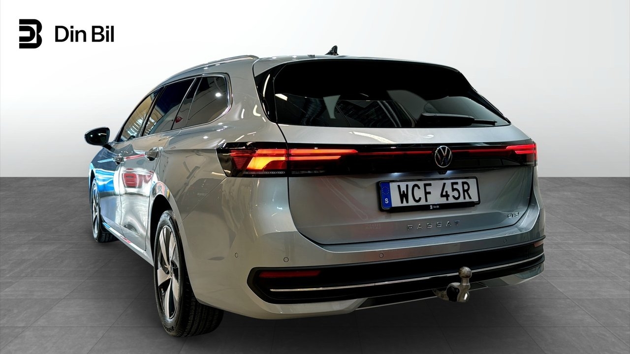 Volkswagen Passat 2025, photo 3/22