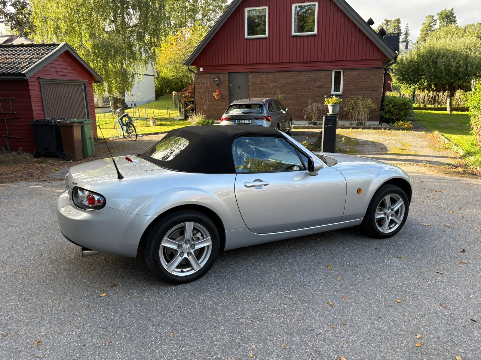 Mazda MX-5 Soft-top 1.8 MZR Manuell 2006, photo 4/8