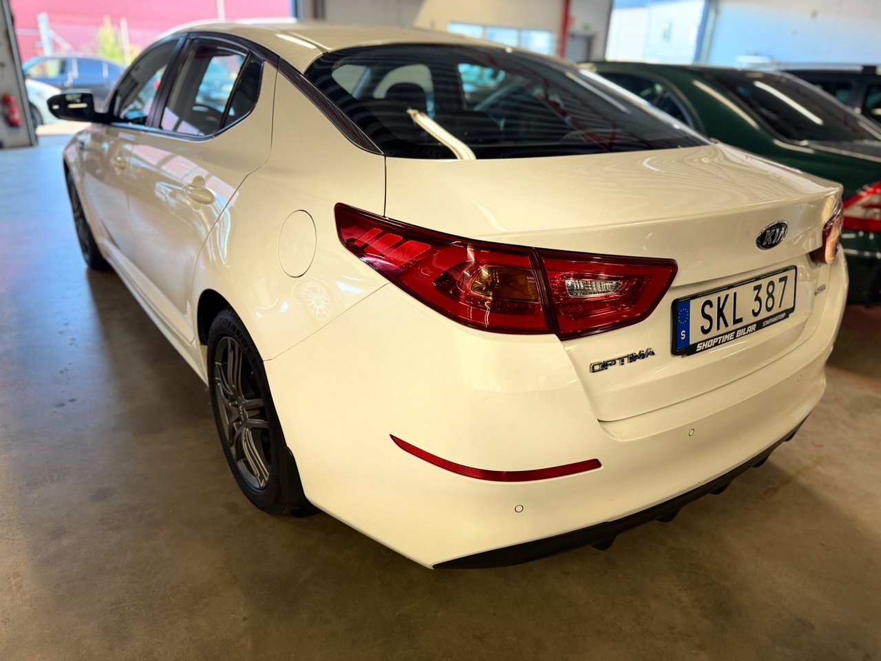 Kia Optima 1.7 CRDi SEDAN/ AUTOMAT 2015, bild 3/10