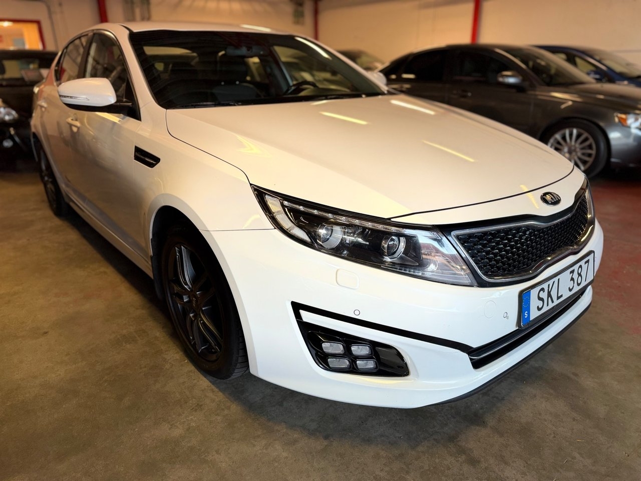 Kia Optima 1.7 CRDi SEDAN/ AUTOMAT 2015, bild 2/10
