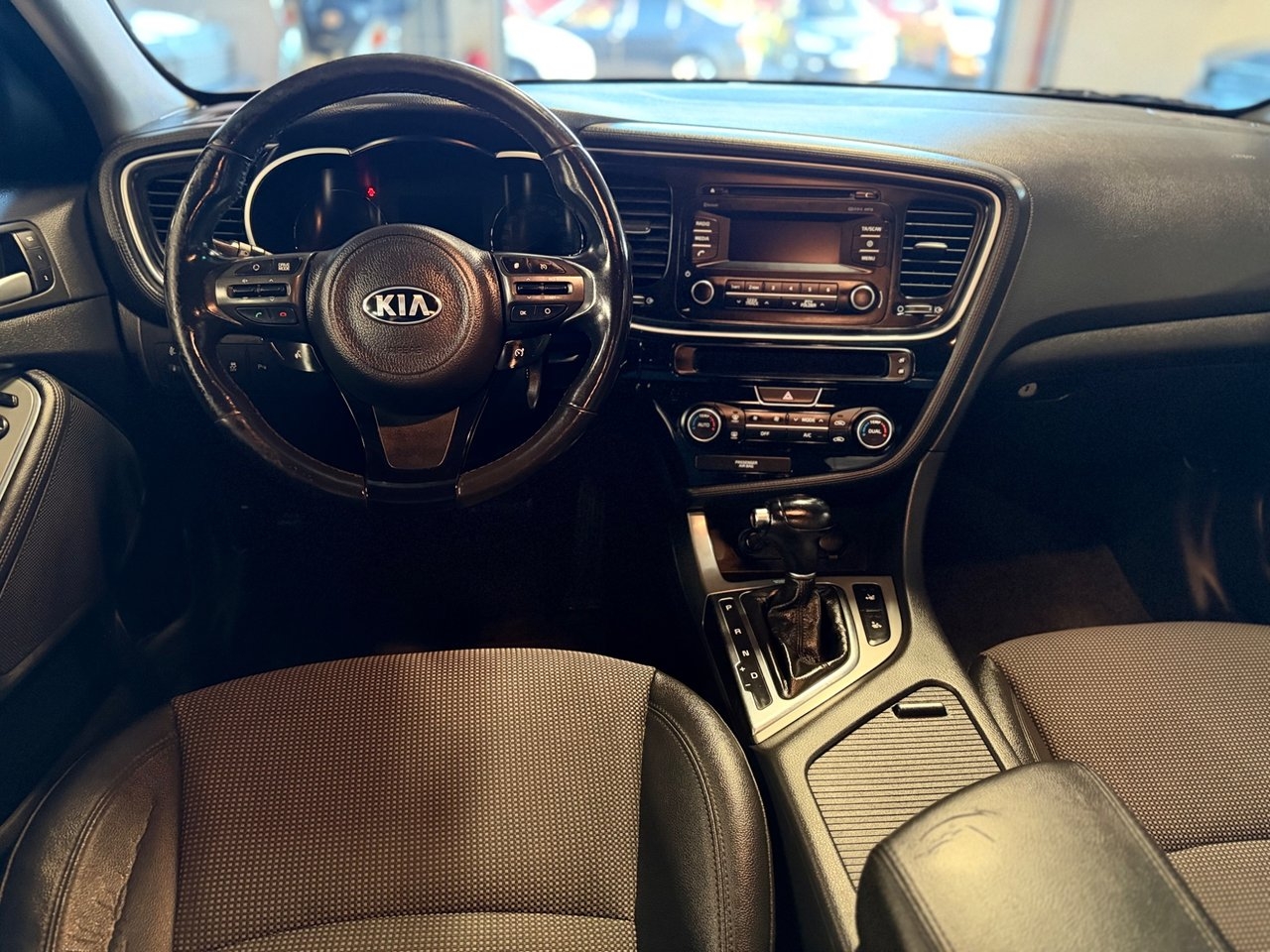 Kia Optima 1.7 CRDi SEDAN/ AUTOMAT 2015, bild 7/10