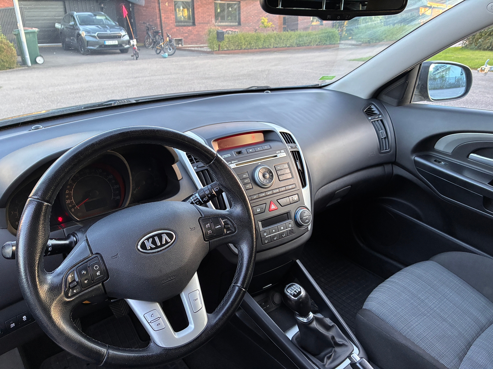 Kia Ceed _sw 1.6 CRDi Manuell 2012, photo 8/8