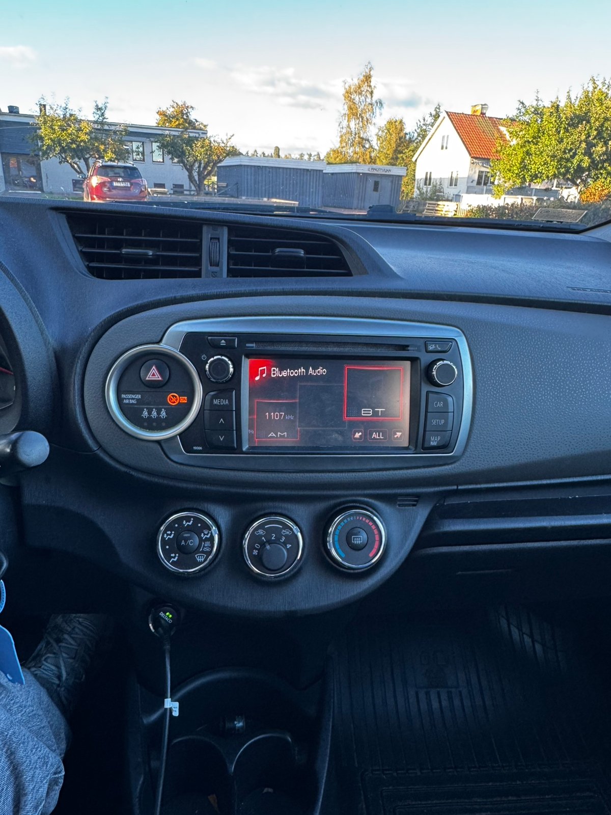Toyota Yaris 2012, kuva 7/8