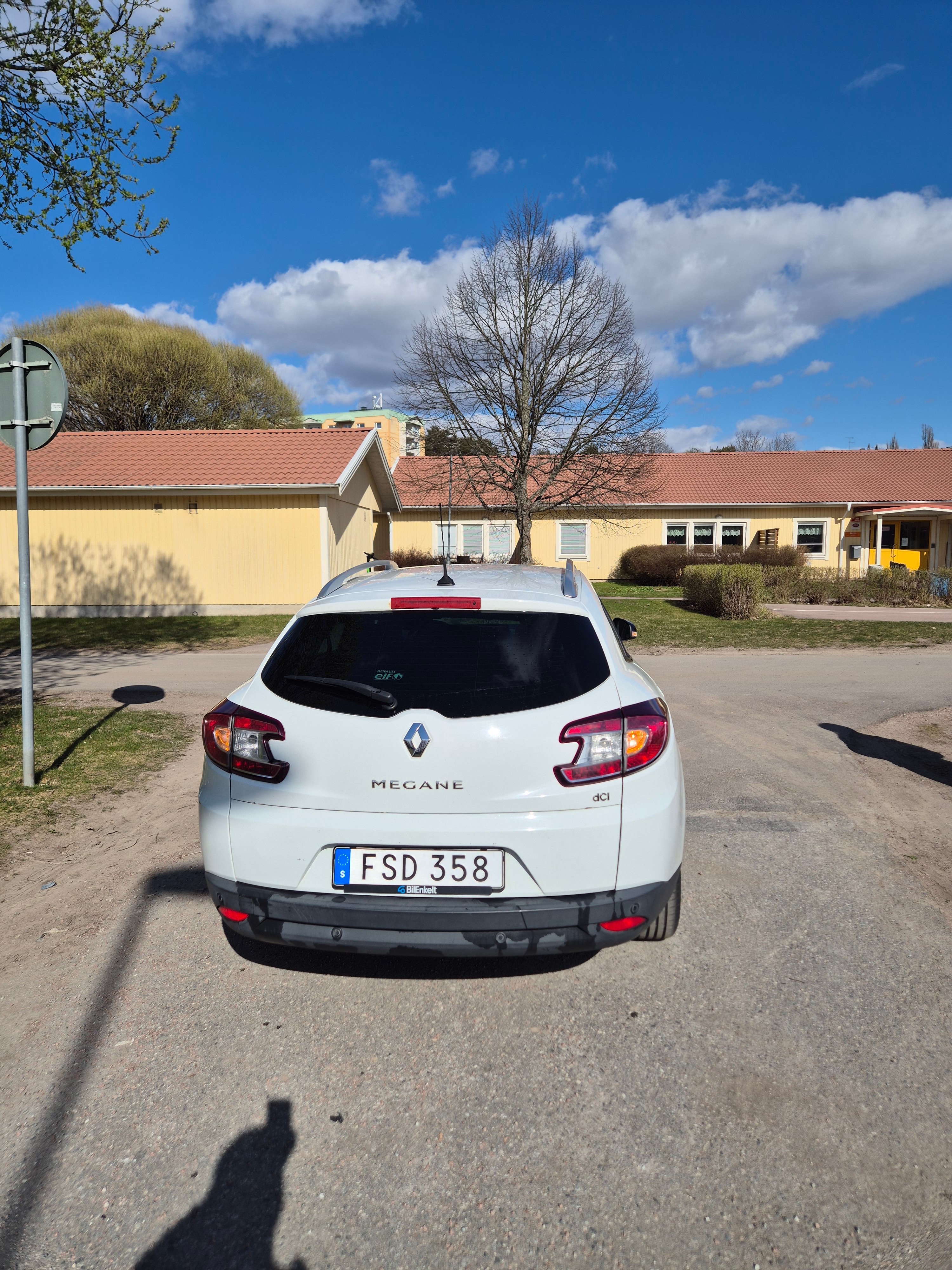 Renault Megane III Grandtour 1.5 dCi EDC 2016, bild 4/10