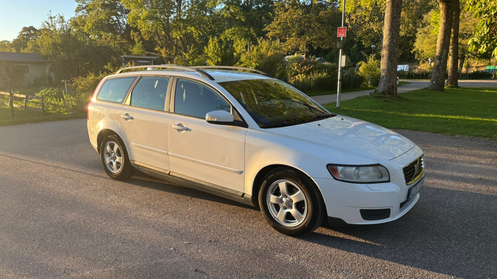 Volvo V50 1.8F Manuell 2008, bild 2/7